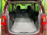 普段のお買い物や通勤、送迎等に十分な荷室スペースを確保しております。セカンドシートを倒すと、大きな荷物の積載も可能です♪