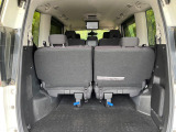 普段のお買い物や通勤、送迎等に十分な荷室スペースを確保しております。セカンドシートを倒すと、大きな荷物の積載も可能です♪