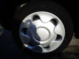 ホイールキャップも傷皆無で、タイヤ7部山以上あります♪