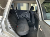 リアシートも広々としていて、座りやすいです。