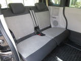後部座席の画像です。是非実際に座ってみて下さい。