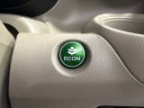 ★ECONスイッチ★ エコドライブを加速しよう!スイッチをONにすると、運転の仕方によるロスを抑え込み燃費をよくするようクルマが頑張ります(*^ー^*)燃費向上にチャレンジ♪