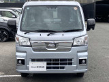 運転席からの視界もよくどなたがお乗りになられても運転しやすい車両になっています☆