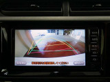 バックガイドモニターで、後方を確認しながら安心して駐車することができます。運転初心者も熟練者も必須の機能ですよ!