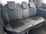 3列目シートはもちろん状態良好☆大人でもゆったりと座って頂けますので、大人数でのお出かけもラクラクです♪ご家族で、気の知れた仲間で、ドライブに行くのが楽しみですね♪