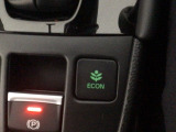 ★ECONスイッチ★ エコドライブを加速しよう!スイッチをONにすると、運転の仕方によるロスを抑え込み燃費をよくするようクルマが頑張ります(*^ー^*)燃費向上にチャレンジ♪