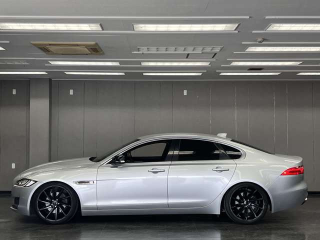 ジャガー XF 25t ピュア VOSSEN20inAW 車高調 ADPクルコン LED-AHB の