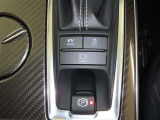 電動パーキングブレーキを装備しております。
