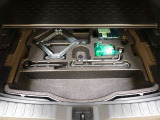 タイヤパンク修理キットが装備されております!