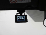万が一のトラブルのときにも役に立つドライブレコーダー(前後2カメラ)を装備しています。側面衝突や幅寄せ・割り込み対策に!