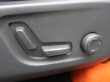 【パワーシート】スイッチ一つで簡単にシート位置の微調整が可能!電動だから力もいりません!自分に最適なシートポジションにセットして、快適なドライブをお楽しみください。