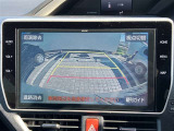 【バックモニター】バックカメラが装着されています。車庫入れが苦手な方もこれがあれば安心ですね