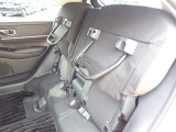 ◆チップアップ&ダイブダウン機構付【ULTR SEAT】は後席座面を左右分割で跳ね上げることができます。トランクで積載できない背の高い荷物をラクラク収納できます。ホンダ車ならではの人気装備です。