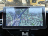 ワンセグ地デジチューナー内臓型、PNDメモリーナビゲーションを装備しています。PNDナビはバッテリー内蔵で、ドライブ先でも本体を取り外して、車外でナビ、TVとして使えます。