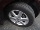 アルミホイールを装備しております。