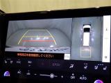 バックモニターも装備しております。バックギアに入れるとナビ画面に車の後方が映し出されます。これで後方確認も安心!