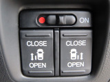 オートスライドドアです!ワンプッシュでスライドドアが開閉します!とっても便利な機能です!