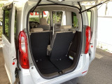 リアシートがあっても、しっかり荷物を積む事ができます。