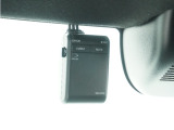◆ドライブレコーダー◆映像・音声などを記録する自動車用の装置です。 もしもの事故の際の記録はもちろん、旅行の際の思い出としてドライブの映像を楽しむことができます。