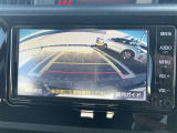 【バックモニター】バックカメラが装着されています。車庫入れが苦手な方もこれがあれば安心ですね