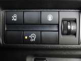 左側電動スライドドア★運転席からワンタッチで、左側スライドドアの開閉が可能です。