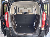 開口部の広いラゲージスペースは、ゴルフバックなどの荷物もラクラク積み込めます。
