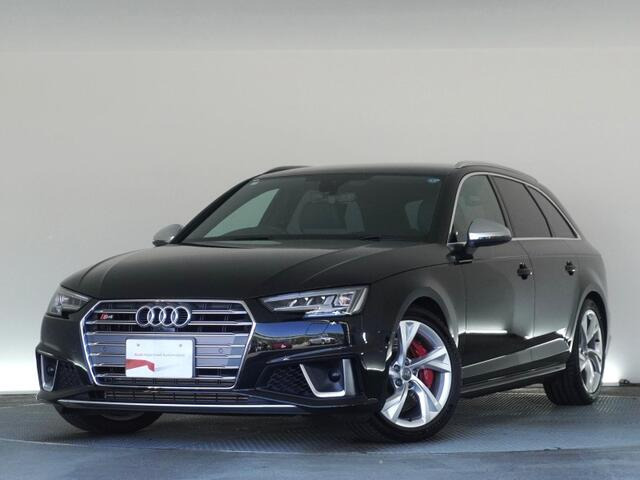 アウディ S4アバント 