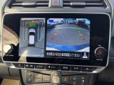 アラウンドビューモニターは車庫入れの強い味方となってくれます。上から車を見下ろすように視ることで、駐車場枠内にビシッと真っ直ぐ停めれます!☆一度使ったらわかって頂けます☆