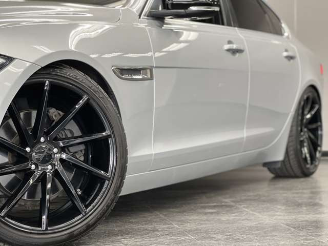 ジャガー XF 25t ピュア VOSSEN20inAW 車高調 ADPクルコン LED-AHB の