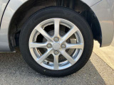 ホイールは4本ともガリ傷少なく綺麗です。
