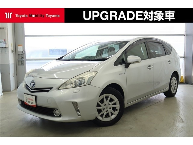 トヨタ プリウスα 