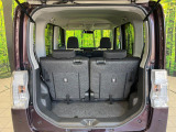 普段のお買い物や通勤、送迎等に十分な荷室スペースを確保しております。セカンドシートを倒すと、大きな荷物の積載も可能です♪
