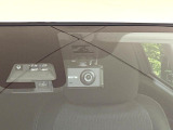【ドライブレコーダー】ドライブレコーダー装備!走行中はもちろん、あおり運転や事故に遭遇した際、映像で記録し、万一のリスクに備えます。※記録用SDカードはお客様ご自身でご準備いただく必要があります。