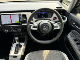 ●仕入れ段階で徹底したチェックを行い、厳しい審査にパスした車だけを展示・販売しています。弊社ではこれをプロチェックと呼び、数十の独自チェック項目に基づき、車の状態を調べ上げています。