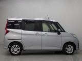 両側パワースライドドア付きだから、狭い駐車スペースなどでの 乗り降りラクラク!小さなお子さまのいるご家庭には嬉しい装備。