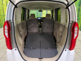 普段のお買い物や通勤、送迎等に十分な荷室スペースを確保しております。セカンドシートを倒すと、大きな荷物の積載も可能です♪