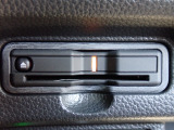 ■【ETC車載器】が装備されています。セットアップをしてお渡しとなり、ETCカードを差し込むだけで高速道路の利用が可能です。