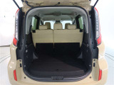 広々としたラゲージスペースを備えています。大きなものや長さのある荷物もしっかりと積み込めます。