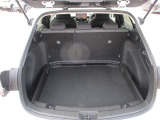 広々としたラゲージスペースを備えています。大きなものや長さのある荷物もしっかりと積み込めます。