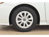 純正なので車に似合うデザインになっていますね。スタッドレスタイヤもご相談下さい。