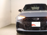 正規ディーラーAudi奈良のお車をご覧い頂きありがとうございます。株式会社ファーレン古都のAudi3支店の中からお客様のご希望にあった1台をご案内させて頂きます。