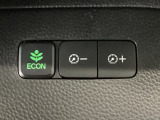 ★ECONスイッチ★ エコドライブを加速しよう!スイッチをONにすると、運転の仕方によるロスを抑え込み燃費をよくするようクルマが頑張ります(*^ー^*)燃費向上にチャレンジ♪