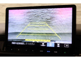 バックカメラが装備されており、後方の安全確認はもちろんのこと狭い場所での駐車や雨の日・夜間など視界の悪いコンディションでのストレスの軽減にもなります!