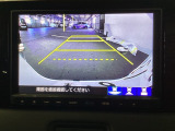 バックモニター付きで、車庫入れやバック時の後方確認をサポート。