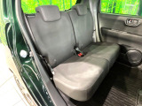 後部座席も気になるようなキズ・汚れやへたり等、大きなダメージはなく、良好な状態です。