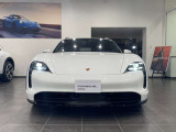 エレクトリックモデルのタイカン ワゴンスタイルのクロスツーリズム