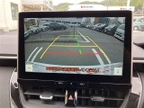 バックガイドモニターで、後方を確認しながら安心して駐車することができます。運転初心者も熟練者も必須の機能ですよ!