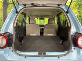普段のお買い物や通勤、送迎等に十分な荷室スペースを確保しております。セカンドシートを倒すと、大きな荷物の積載も可能です♪