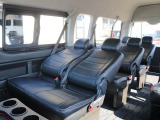 後席は全席リクライニング加工済みですのでゆったりお乗りいただけます♪