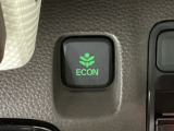★ECONスイッチ★ エコドライブを加速しよう!スイッチをONにすると、運転の仕方によるロスを抑え込み燃費をよくするようクルマが頑張ります(*^ー^*)燃費向上にチャレンジ♪